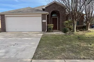 8135 Tierra Del Sol Rd, Arlington, TX 76002 - Photo 1