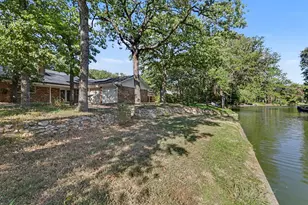2408 Winewood Ln, Arlington, TX 76013 - Photo 1