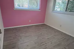 1321 Hurstview Dr, Hurst, TX 76053 - Photo 11