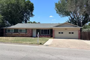 1321 Hurstview Dr, Hurst, TX 76053 - Photo 1