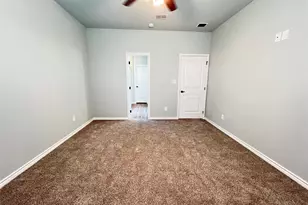 808 E Northside Dr, Pilot Point, TX 76258 - Photo 7