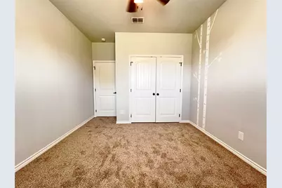 808 E Northside Drive, Pilot Point, TX 76258 - Photo 13
