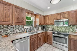 142 Blue Jay St, Stephenville, TX 76401 - Photo 11