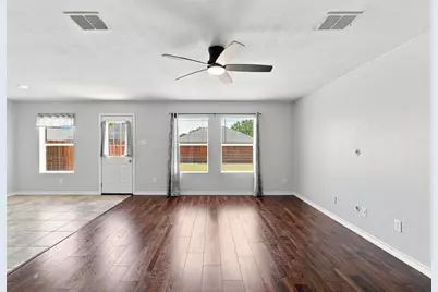 1217 Bellevue Drive, Princeton, TX 75407 - Photo 3