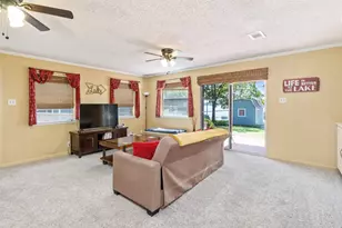 107 Briarwood Dr, Mabank, TX 75156 - Photo 7