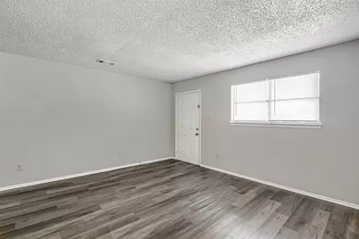 1709 Short Street #B, Cleburne, TX 76033 - Photo 3