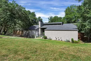 1648 Tierney Rd, Fort Worth, TX 76112 - Photo 3