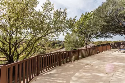 6103 Crystalwood Court, Dallas, TX 75249 - Photo 23