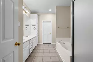 333 Old Mill Creek Dr, Woodway, TX 76712 - Photo 15