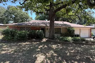 1008 Keith Dr, Hurst, TX 76053 - Photo 1