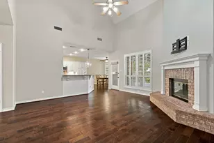 2620 Heather Brook Ct, Bedford, TX 76021 - Photo 9