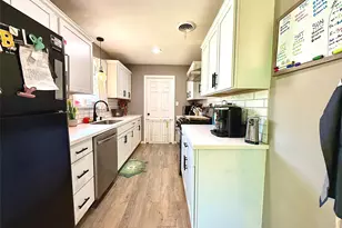 200 Arden St, Bowie, TX 76230 - Photo 7