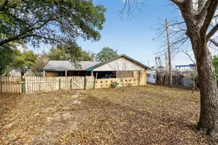 1304 E Franklin St, Hillsboro, TX 76645 - Photo 31