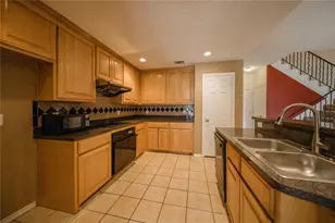 3325 Devonshire Dr, Plano, TX 75075 - Photo 11