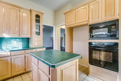 901 Evandale Road, Burleson, TX 76028 - Photo 15