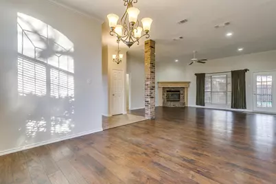 901 Evandale Road, Burleson, TX 76028 - Photo 5