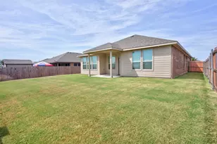 1203 Larkspur Ln, Cleburne, TX 76033 - Photo 9