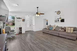 2324 Markland St, Irving, TX 75060 - Photo 5