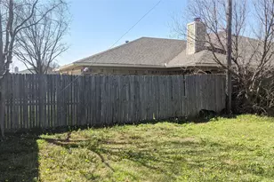 7510 Connie Ln, North Richland Hills, TX 76182 - Photo 23
