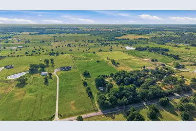 1614 W Line Road, Whitesboro, TX 76273 - Photo 9