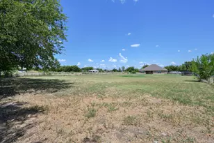 3213 Falcon Dr, Joshua, TX 76058 - Photo 31