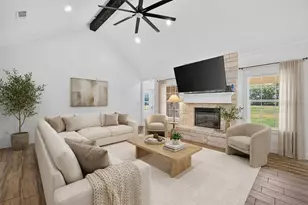3213 Falcon Dr, Joshua, TX 76058 - Photo 3