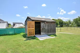 3213 Falcon Dr, Joshua, TX 76058 - Photo 25