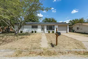 321 E Pine St, Jacksboro, TX 76458 - Photo 5