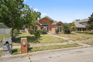 4002 Tropic Ln, Rowlett, TX 75088 - Photo 3