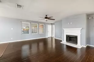 204 Rosewood Ct, Red Oak, TX 75154 - Photo 9