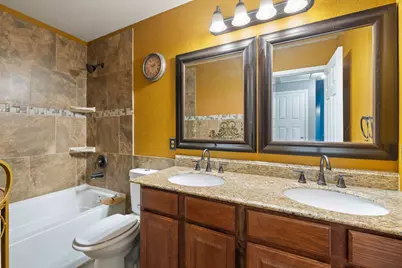 204 Rosewood Court, Red Oak, TX 75154 - Photo 23