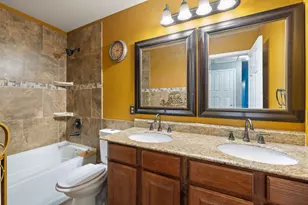 204 Rosewood Ct, Red Oak, TX 75154 - Photo 23