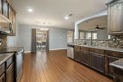 204 Rosewood Court, Red Oak, TX 75154 - Photo 11