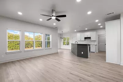 121 Jim Walter Drive, Runaway Bay, TX 76426 - Photo 5