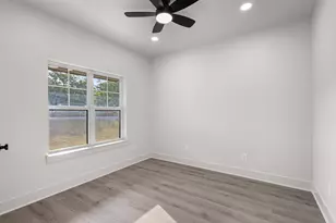 121 Jim Walter Dr, Runaway Bay, TX 76426 - Photo 27