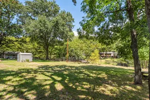 2105 Lakeview Dr, Mabank, TX 75156 - Photo 29