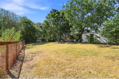 405 E College Street, Gunter, TX 75058 - Photo 21