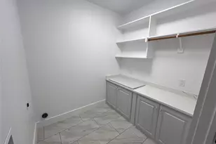 825 Texas St, Graham, TX 76450 - Photo 9