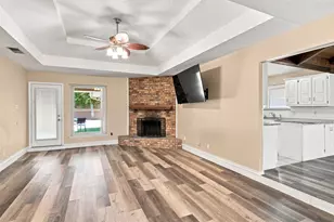 135 Meadow Ridge Dr, Cedar Hill, TX 75104 - Photo 7