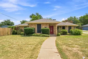 135 Meadow Ridge Dr, Cedar Hill, TX 75104 - Photo 17
