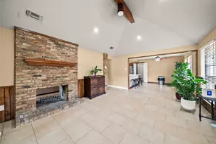 342 Hillcroft Dr, Duncanville, TX 75137 - Photo 9