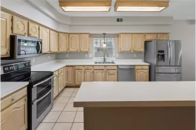 2201 W Brooklake Street, Denton, TX 76207 - Photo 5