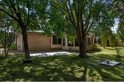2201 W Brooklake Street, Denton, TX 76207 - Photo 31