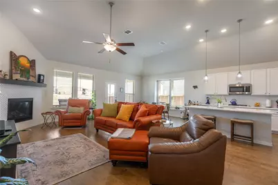 10324 Lakemont Drive, Fort Worth, TX 76131 - Photo 15
