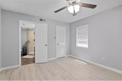 1722 Stonegate Drive, Denton, TX 76205 - Photo 13