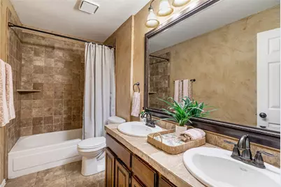 2700 Valleywood Drive, Grapevine, TX 76051 - Photo 21