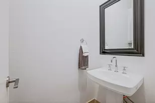 2420 Hugo St, Dallas, TX 75204 - Photo 33