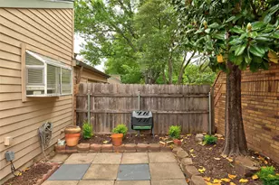 5565 Preston Oaks Rd, Dallas, TX 75254 - Photo 19