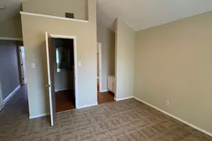 5516 Stone Meadow Ln, Fort Worth, TX 76179 - Photo 7