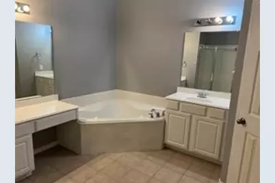 6400 Brownstone Drive, McKinney, TX 75070 - Photo 11